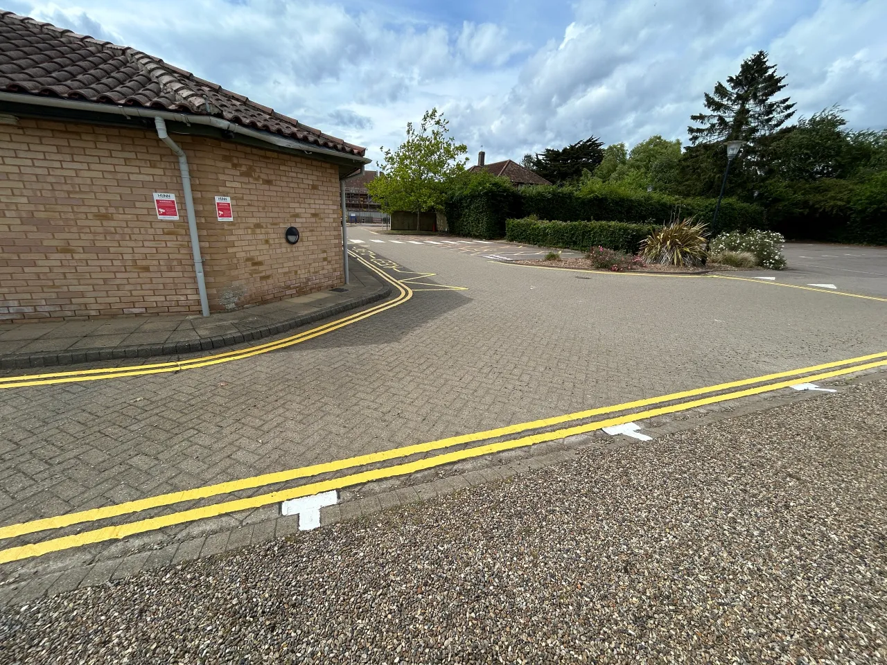 Double Yellow Lines