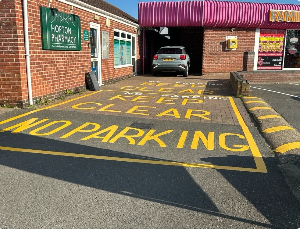 No Parking / Keep Clear