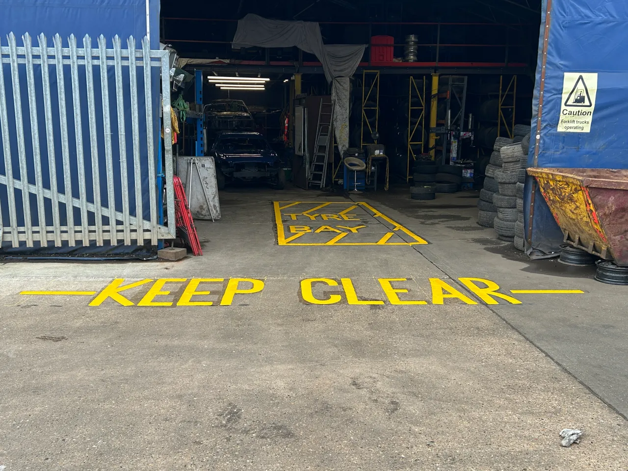 Keep Clear & Tyre Bay Markings